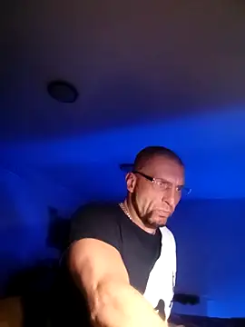 bobbuilder77pl online show from 01-29-25, 03:33