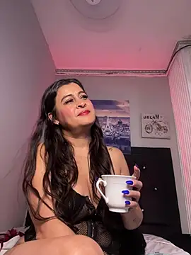 Snapshot of Lili__taylor chatting on 02-28-25, 05:48 Lili taylor online show from 02-28-25, 05:48