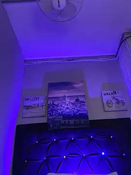 Snapshot of Lili__taylor chatting on 03-15-25, 05:59 Lili taylor online show from 03-15-25, 05:59