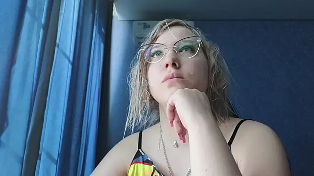 HotBrandyX online show from 04-24-26, 05:21