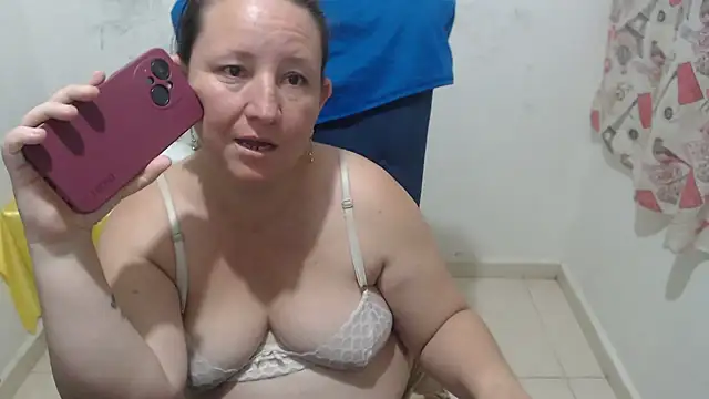 Snapshot of Yohis_Kiut25 chatting on 04-25-26, 03:09 Yohis Kiut25 online show from 04-25-26, 03:09