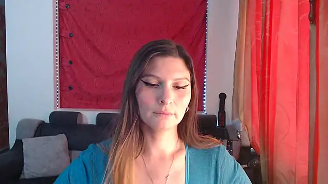 Snapshot of sachaclinford chatting on 10-08-25, 05:32 sachaclinford online show from 10-08-25, 05:32