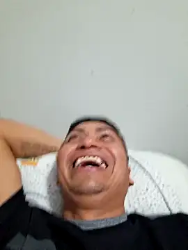 Snapshot of jhakih chatting on 12-05-25, 01:47 jhakih online show from 12-05-25, 01:47