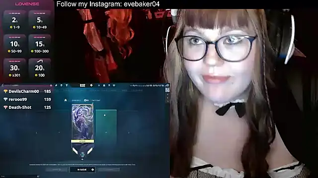 Snapshot of EveBaker04 chatting on 03-14-25, 09:10 EveBaker04 online show from 03-14-25, 09:10