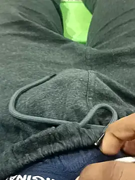 Siddharth love8 online show from 01-20-25, 04:32