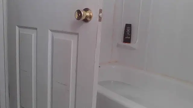 Snapshot of yourcourage1 chatting on 10-11-25, 05:17 yourcourage1 online show from 10-11-25, 05:17