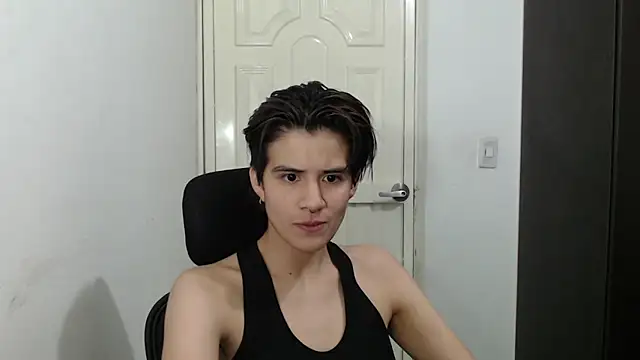 Snapshot of Dha_lia0 chatting on 01-19-25, 04:12 Dha lia0 online show from 01-19-25, 04:12