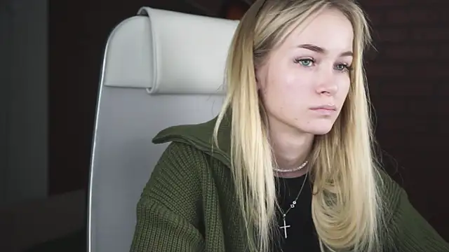 Snapshot of DakotaaJohnnson chatting on 09-13-25, 05:51 DakotaaJohnnson online show from 09-13-25, 05:51