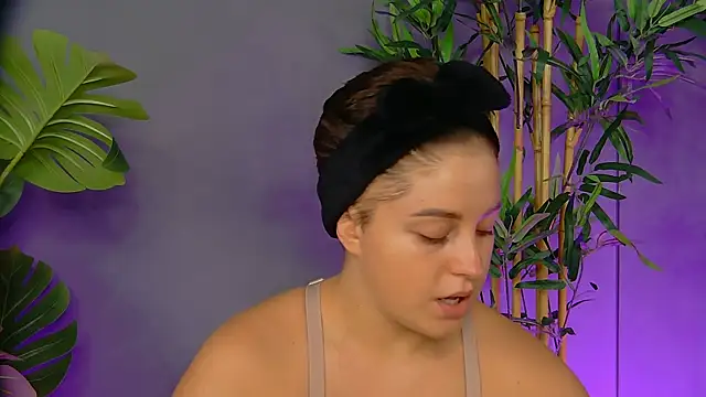 PatriciaSpice online show from 09-19-25, 05:09