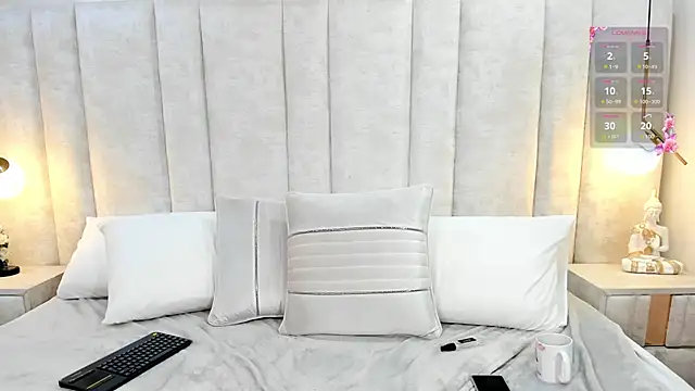 im helina online show from 02-26-25, 06:21