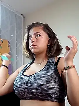 Kitten Cam online show from 03-24-26, 07:57