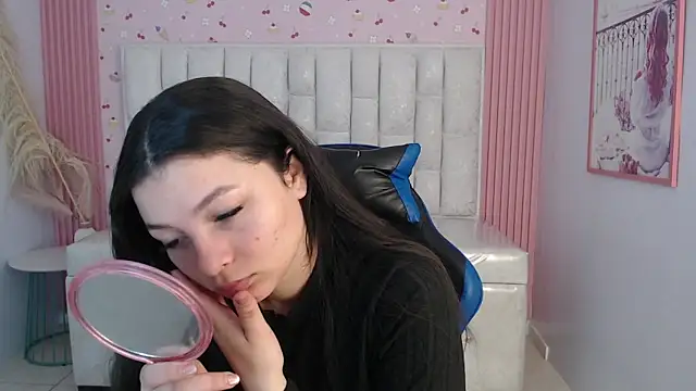 shalon diaz s online show from 12-15-25, 01:04