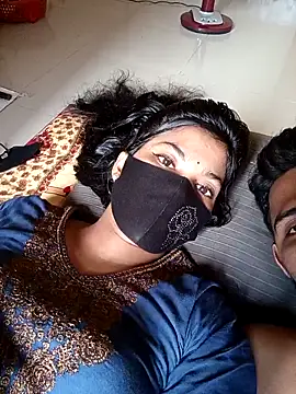 Hot couple 1 online show from 09-21-25, 09:11