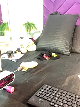 Liincostelloo online show from 12-19-25, 12:12