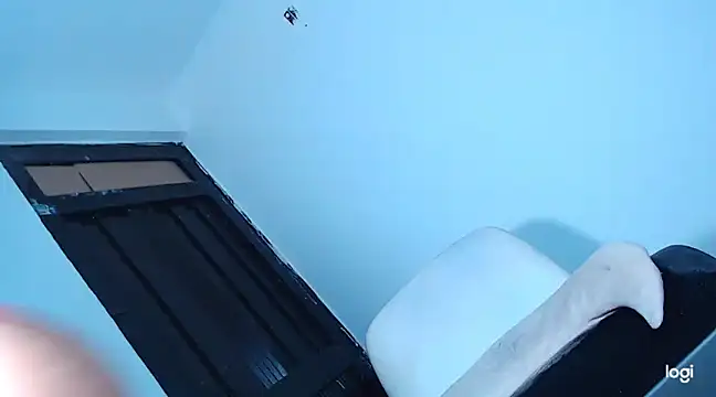 Snapshot of licy_blonde_hot chatting on 01-21-25, 05:38 licy blonde hot online show from 01-21-25, 05:38