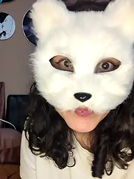 Snapshot of GinnyDelice chatting on 01-27-25, 01:26 GinnyDelice online show from 01-27-25, 01:26