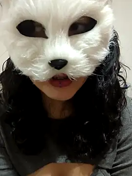 Snapshot of GinnyDelice chatting on 03-21-25, 12:40 GinnyDelice online show from 03-21-25, 12:40