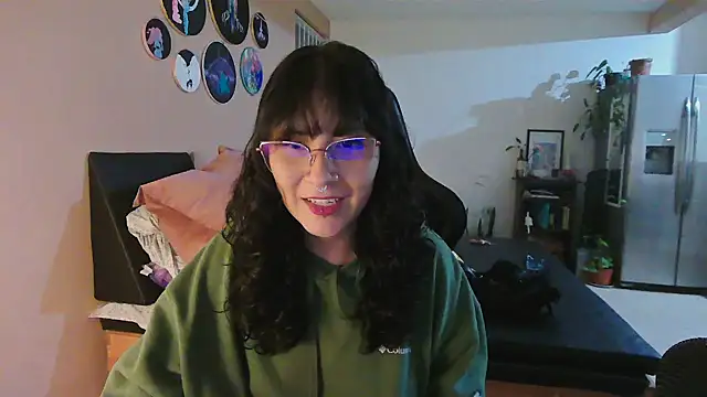 Snapshot of GinnyDelice chatting on 10-09-25, 12:41 GinnyDelice online show from 10-09-25, 12:41