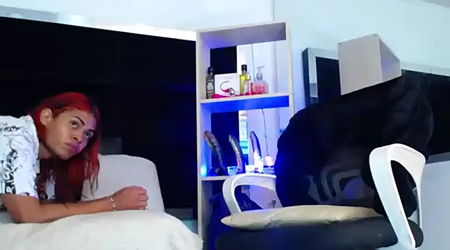 Snapshot of Barbie_Latina chatting on 02-14-25, 11:09 Barbie Latina online show from 02-14-25, 11:09