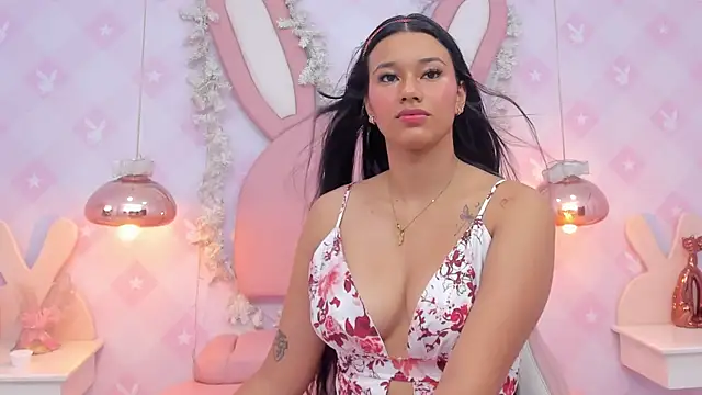 LIA SWAN  online show from 01-11-26, 04:06