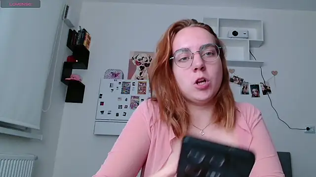 Snapshot of _candy__sweet__ chatting on 09-19-25, 07:03 candy sweet online show from 09-19-25, 07:03