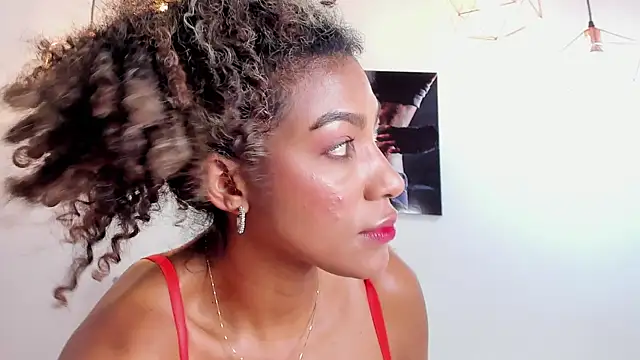 hailey thompsonX online show from 02-06-25, 04:47