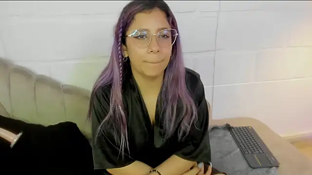 Hiraku dl online show from 03-23-25, 06:16