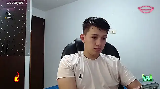 Snapshot of Alan_red chatting on 03-03-25, 03:19 Alan red online show from 03-03-25, 03:19