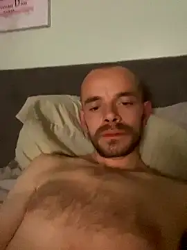 Snapshot of wyattstone chatting on 09-26-25, 12:58 wyattstone online show from 09-26-25, 12:58