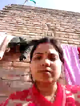 Snapshot of Bina_Bhanot chatting on 02-07-25, 04:48 Bina Bhanot online show from 02-07-25, 04:48