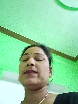 Snapshot of Bina_Bhanot chatting on 03-20-25, 04:09 Bina Bhanot online show from 03-20-25, 04:09