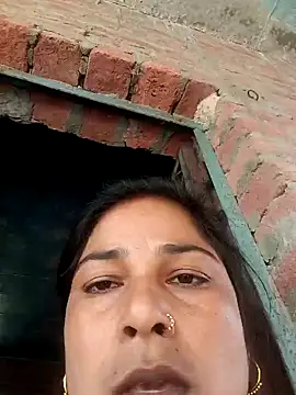 Snapshot of Bina_Bhanot chatting on 03-23-25, 08:15 Bina Bhanot online show from 03-23-25, 08:15