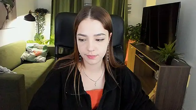 Snapshot of PamBeesly chatting on 03-05-25, 05:18 PamBeesly online show from 03-05-25, 05:18