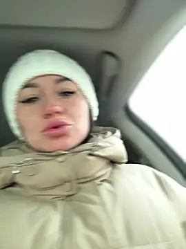 Snapshot of _Vaali_ chatting on 01-28-25, 03:15 Vaali online show from 01-28-25, 03:15