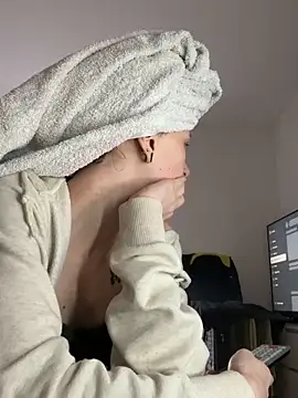 Ciara2004 online show from 02-15-26, 10:58