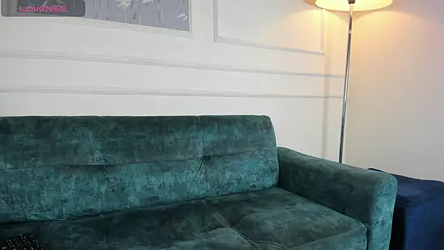 Snapshot of Zoe_Cheshire chatting on 03-04-25, 08:38 Zoe Cheshire online show from 03-04-25, 08:38