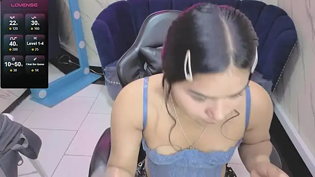 Paulette v online show from 10-11-25, 01:20