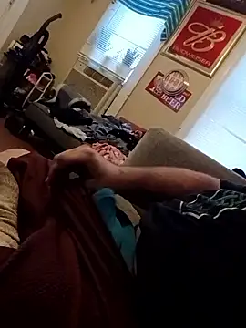 Rcraigue4 online show from 10-30-25, 08:31