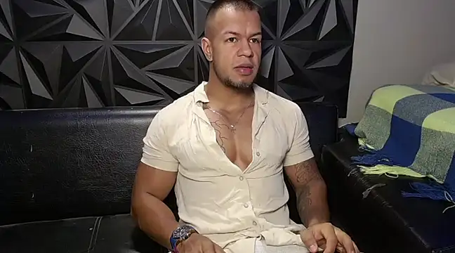 Snapshot of Jacob_Beckett chatting on 03-10-25, 12:15 Jacob Beckett online show from 03-10-25, 12:15