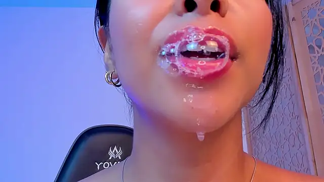 sophierooy22 online show from 01-30-25, 07:48