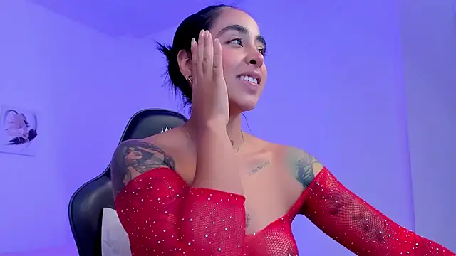 sophierooy22 online show from 09-18-25, 09:28