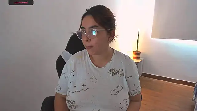 brithany olson25 online show from 03-14-25, 06:39