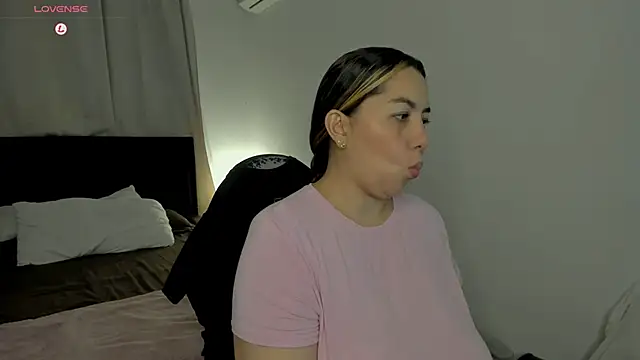 brithany olson25 online show from 03-15-26, 03:34