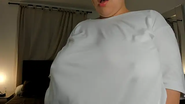 brithany olson25 online show from 04-18-26, 02:48