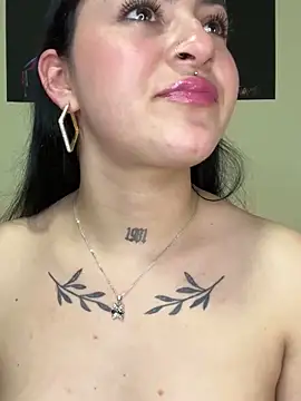 Emmie Hot online show from 03-11-25, 03:34