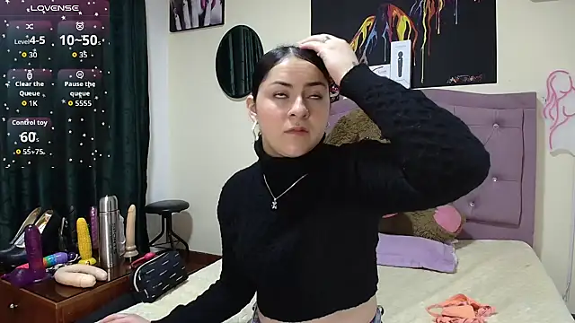 Emmie Hot online show from 10-14-25, 12:17