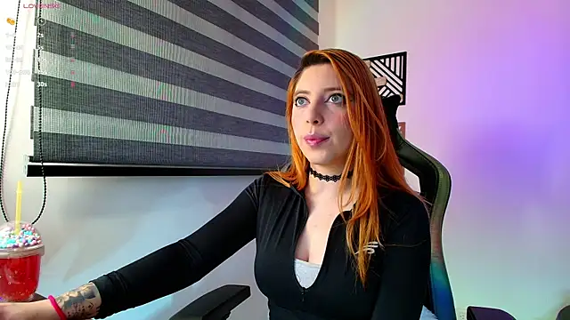 Snapshot of love_sharol_ chatting on 01-28-25, 12:36 love sharol online show from 01-28-25, 12:36