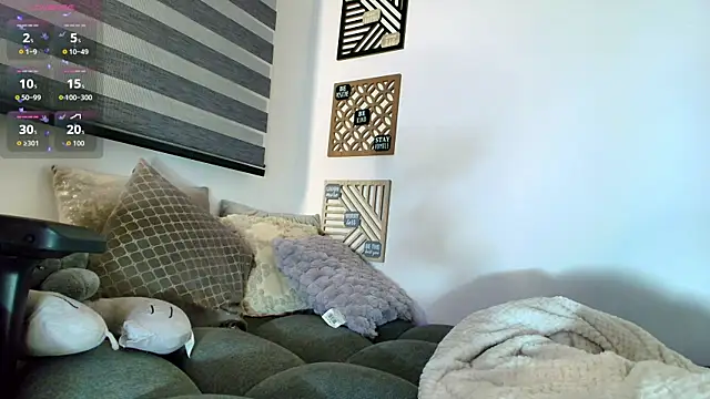 Snapshot of love_sharol_ chatting on 09-19-25, 01:29 love sharol online show from 09-19-25, 01:29