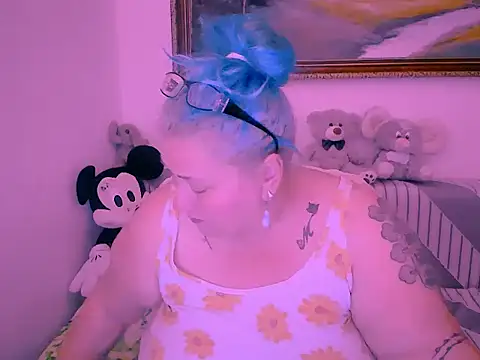 Snapshot of mayamayx chatting on 11-09-25, 07:23 mayamayx online show from 11-09-25, 07:23