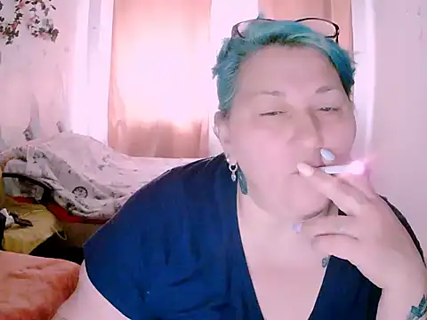 Snapshot of mayamayx chatting on 05-17-26, 01:40 mayamayx online show from 05-17-26, 01:40